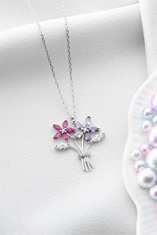 925 Ayar Gümüş Rodyum Kaplama Kamelya Çiçeği Buketi Kolye